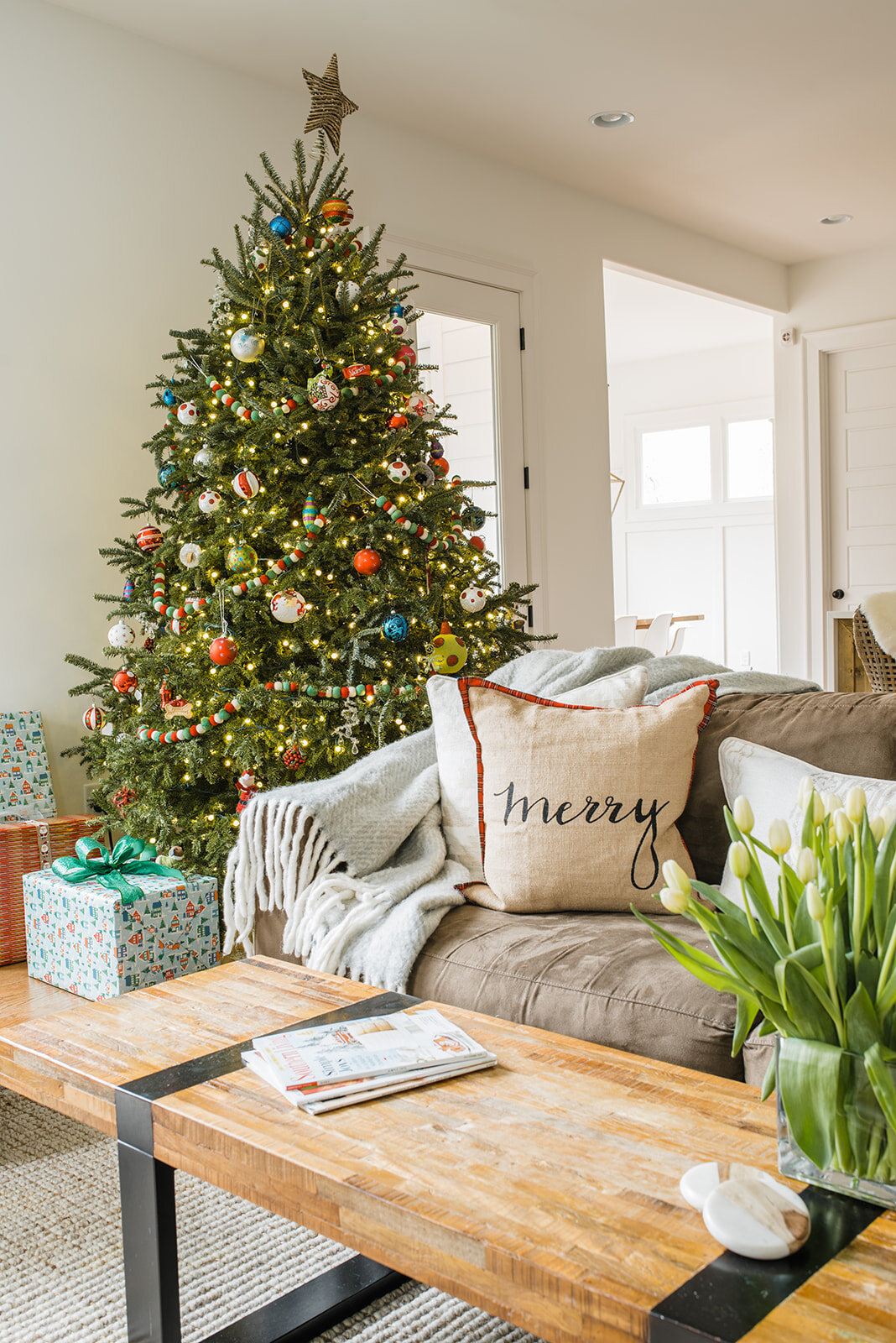 christmas tree holiday decor